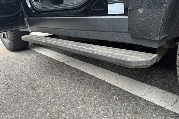 2023 Land Rover Defender с пробегом 28 000 км