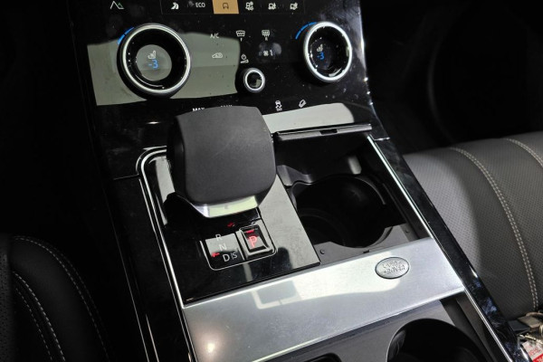 2022 Land Rover Range Rover Velar с пробегом 21 562 км