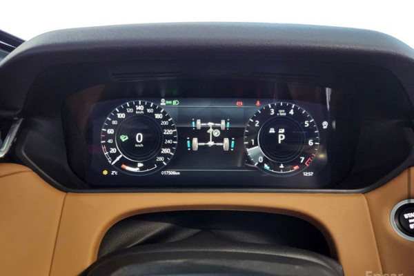 2022 Land Rover Range Rover Velar с пробегом 18 000 км