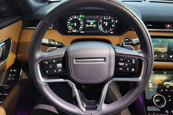 2022 Land Rover Range Rover Velar с пробегом 18 000 км