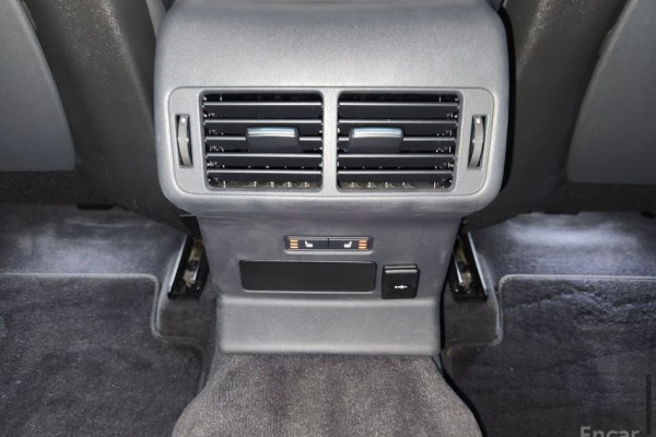 2022 Land Rover Range Rover Velar с пробегом 18 000 км