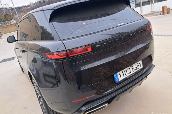 2023 Land Rover Range Rover Sport с пробегом 42 900 км