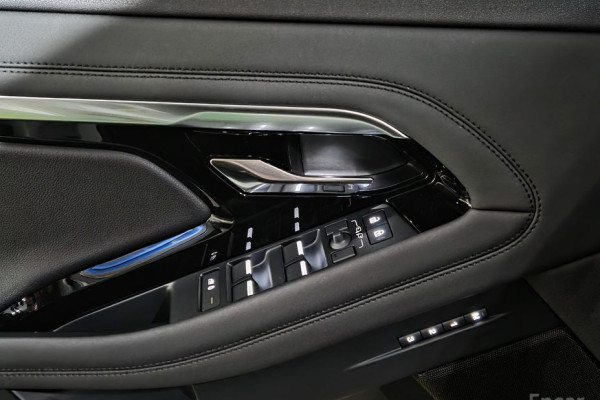 2023 Land Rover Range Rover Evoque с пробегом 33 000 км