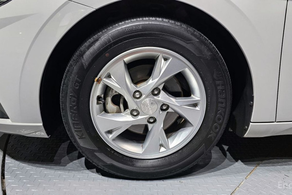 2022 Hyundai Avante с пробегом 54 618 км