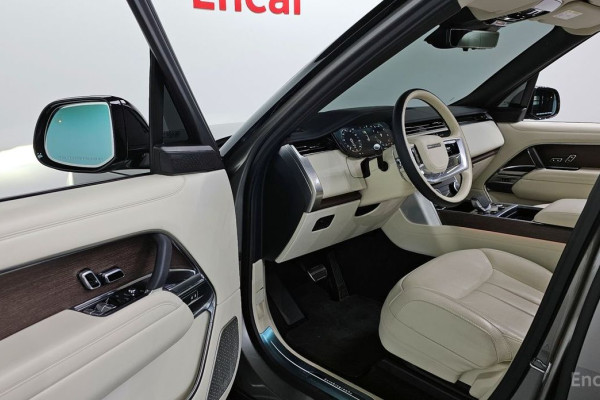 2023 Land Rover Range Rover с пробегом 32 389 км