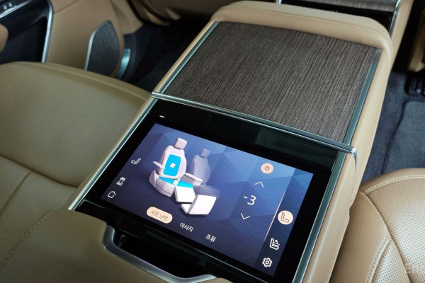 2023 Land Rover Range Rover с пробегом 36 158 км