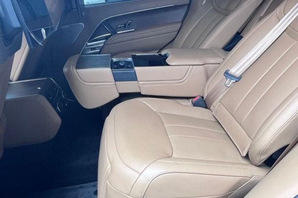 2023 Land Rover Range Rover с пробегом 25 000 км