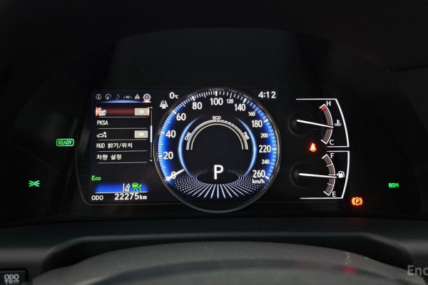 2023 Lexus ES с пробегом 22 275 км