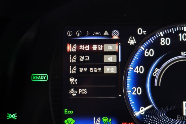 2023 Lexus ES с пробегом 22 275 км