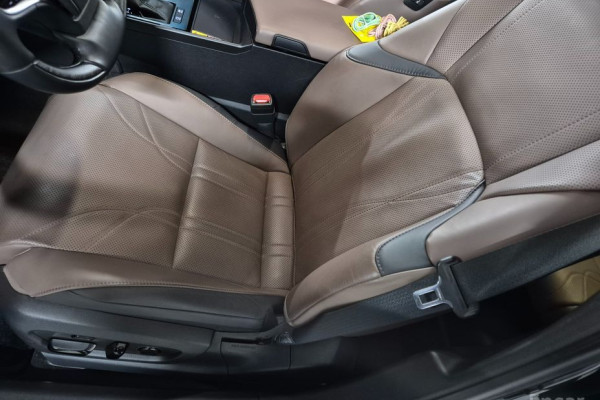 2023 Lexus ES с пробегом 81 480 км