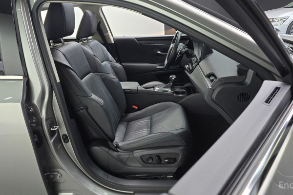 2023 Lexus ES с пробегом 35 797 км