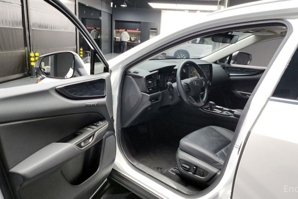 2022 Lexus NX с пробегом 23 448 км