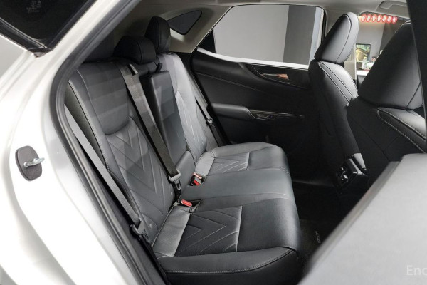 2022 Lexus NX с пробегом 23 448 км