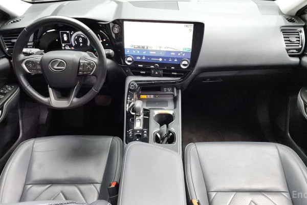 2023 Lexus NX с пробегом 62 369 км