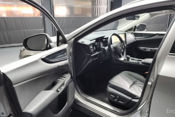 2023 Lexus NX с пробегом 62 369 км