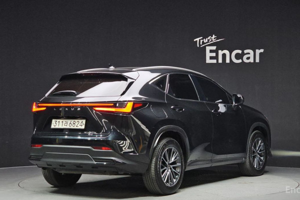 2023 Lexus NX с пробегом 60 381 км