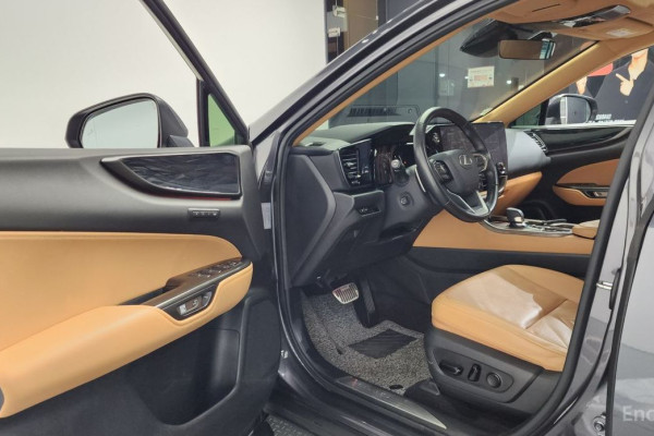 2023 Lexus NX с пробегом 41 194 км