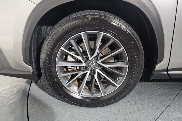 2022 Lexus NX с пробегом 20 183 км