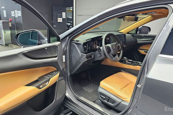 2023 Lexus NX с пробегом 37 018 км