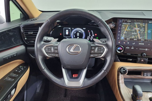 2023 Lexus NX с пробегом 41 194 км
