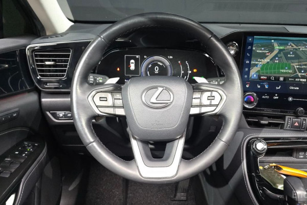 2022 Lexus NX с пробегом 81 396 км