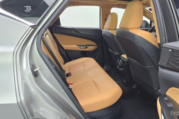 2023 Lexus NX с пробегом 20 202 км