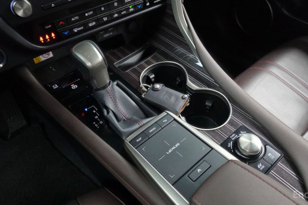 2022 Lexus RX с пробегом 63 574 км