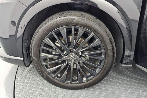 2023 Lexus RX с пробегом 99 718 км