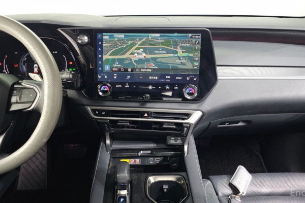 2023 Lexus RX с пробегом 99 718 км