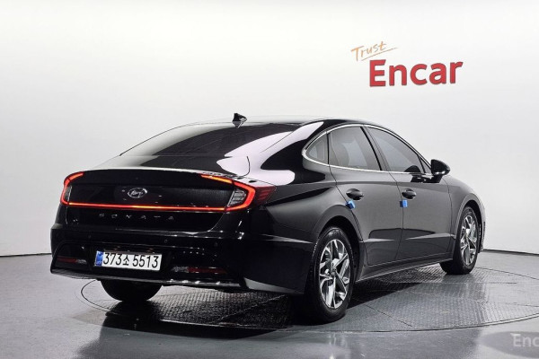 2022 Hyundai Sonata с пробегом 65 807 км