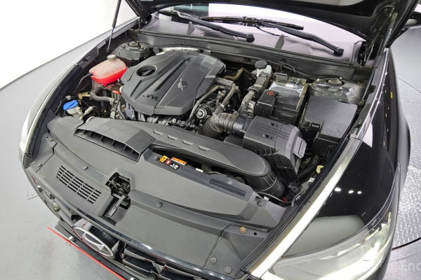 2022 Hyundai Sonata с пробегом 65 807 км