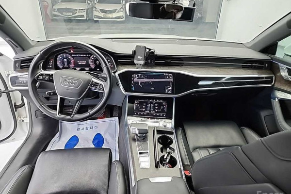2020 Audi A7 с пробегом 47 532 км