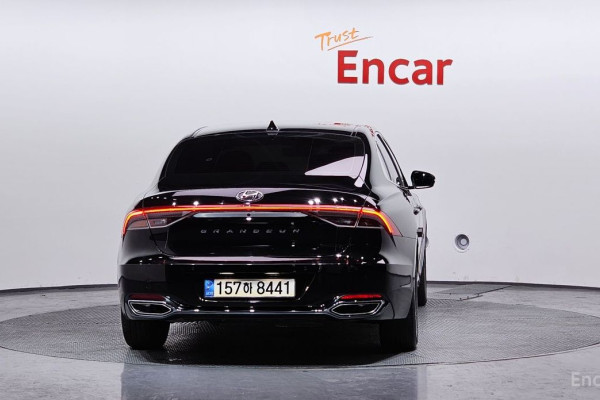 2022 Hyundai Grandeur с пробегом 77 463 км