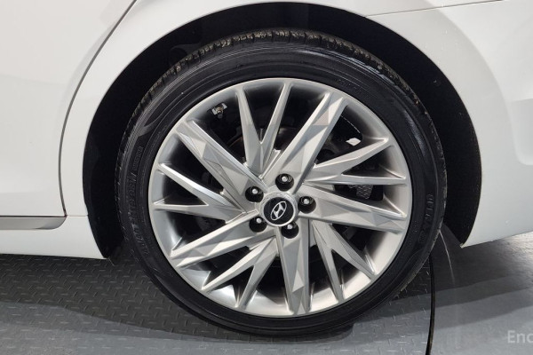 2022 Hyundai Grandeur с пробегом 67 804 км