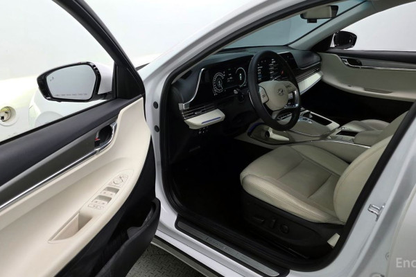 2022 Hyundai Grandeur с пробегом 118 714 км