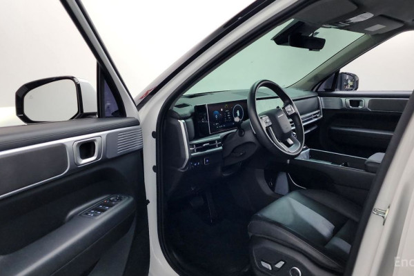 2023 Hyundai Santa Fe с пробегом 18 166 км