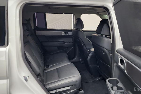 2023 Hyundai Santa Fe с пробегом 18 166 км