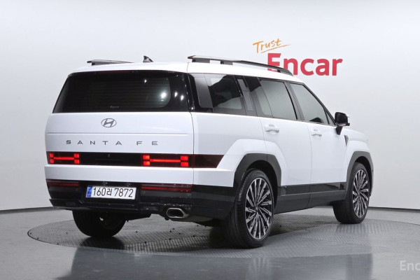 2024 Hyundai Santa Fe с пробегом 9 983 км