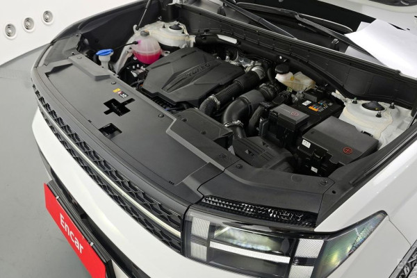 2024 Hyundai Santa Fe с пробегом 9 983 км