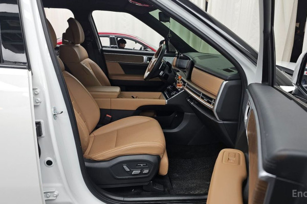 2023 Hyundai Santa Fe с пробегом 38 463 км