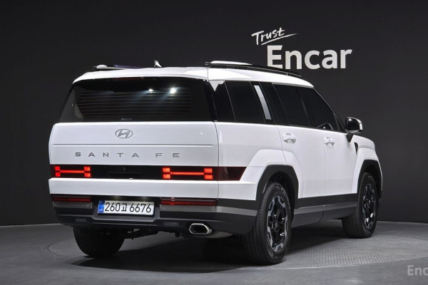 2025 Hyundai Santa Fe с пробегом 9 410 км