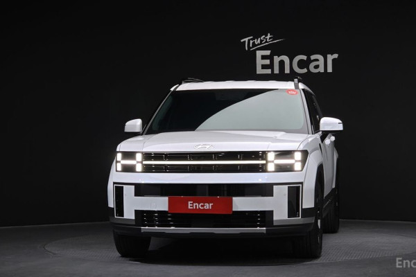 2025 Hyundai Santa Fe с пробегом 9 410 км