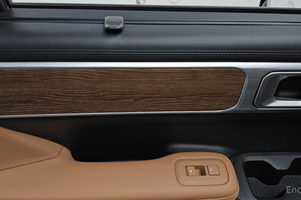 2023 Hyundai Santa Fe с пробегом 14 566 км