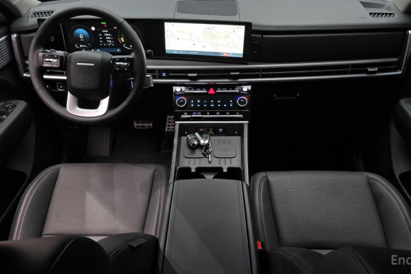 2025 Hyundai Santa Fe с пробегом 9 410 км