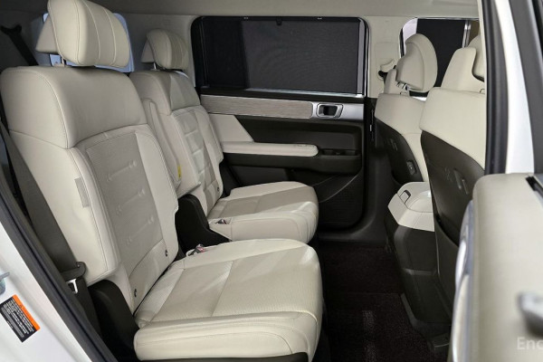 2024 Hyundai Santa Fe с пробегом 29 776 км