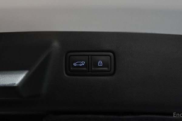 2025 Hyundai Santa Fe с пробегом 9 410 км