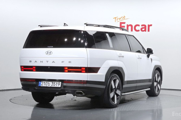 2024 Hyundai Santa Fe с пробегом 27 370 км