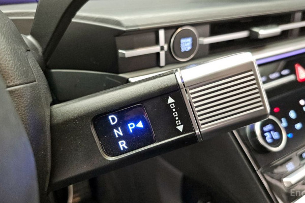 2024 Hyundai Santa Fe с пробегом 27 370 км