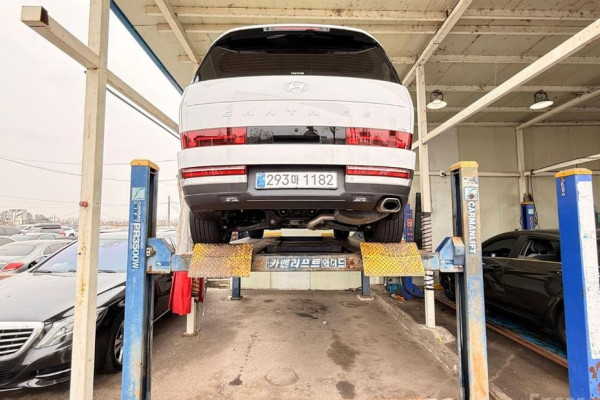 2025 Hyundai Santa Fe с пробегом 7 472 км