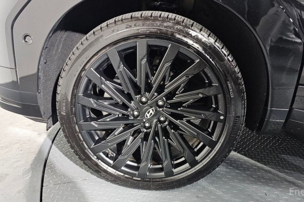 2024 Hyundai Santa Fe с пробегом 17 182 км